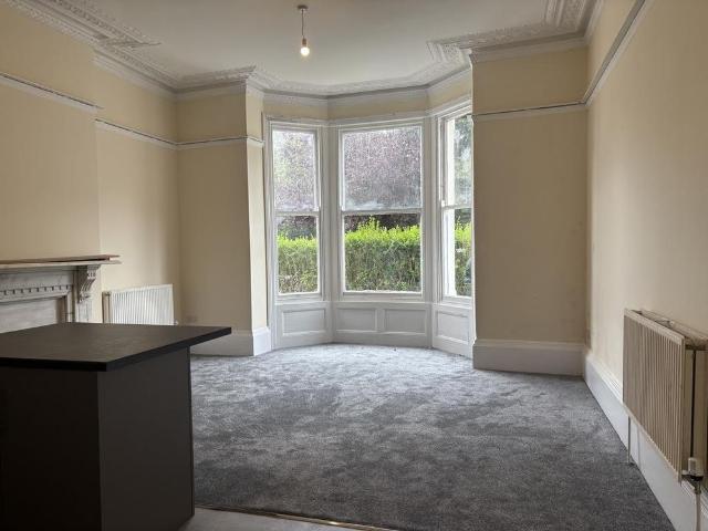Apartment for rent in South Cliff, Kepwick