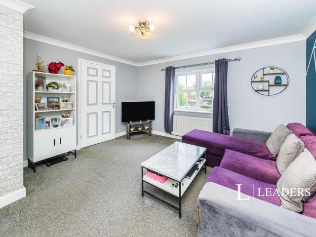 Apartment for rent in Blackwell, Mid Sussex