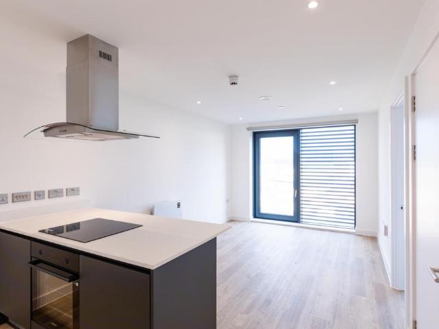 Flat for rent in Calderstones