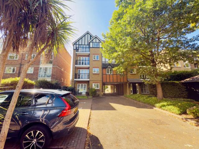 Flat for rent in Greater London