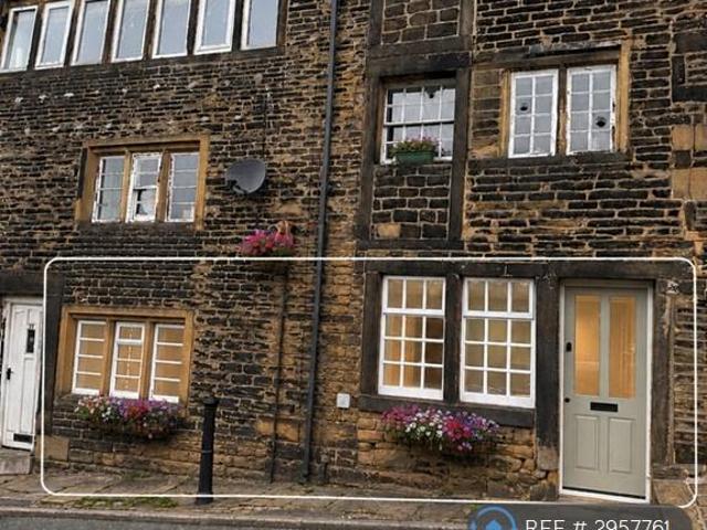 Flat for rent in Saddleworth, Pendock