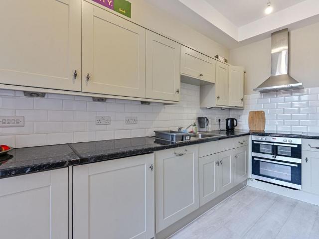 Flat for rent in Brook Green, Isle Of Man