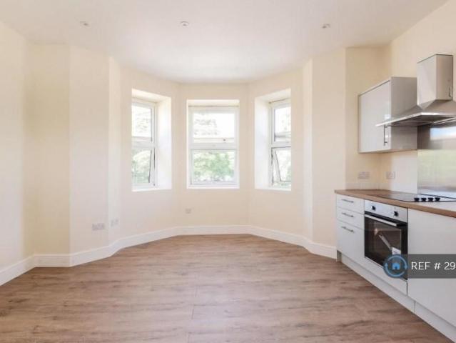 Apartment for rent in Enborne, West Berkshire
