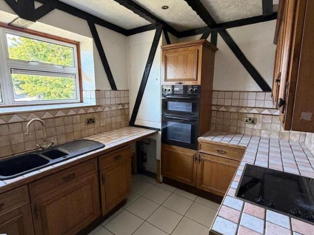 Apartment for rent in Gidea Park, Greater London