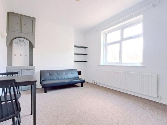 Apartment for rent in West Marina, Guestling Green