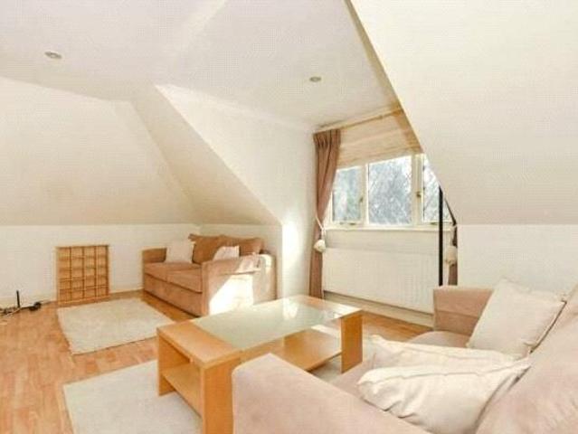 Apartment for rent in Henley-on-Thames, Berrick Salome