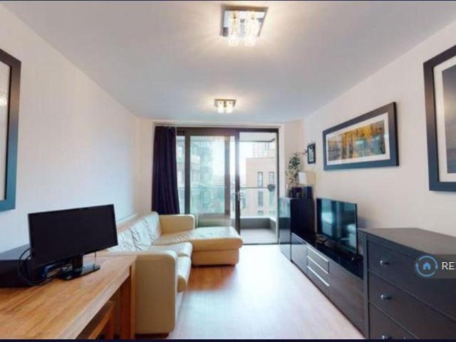 Flat for rent in Silvertown, Greater London