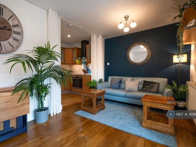 Flat for rent in Willowbrae, Scotland