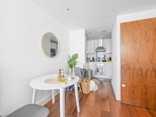 Apartment for rent in London Borough of Tower Hamlets, Greater London