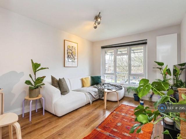Flat for rent in South Tottenham, Greater London