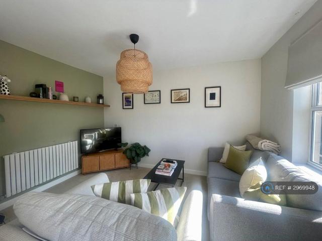 Flat for rent in Dulcote, Bath And North East Somerset