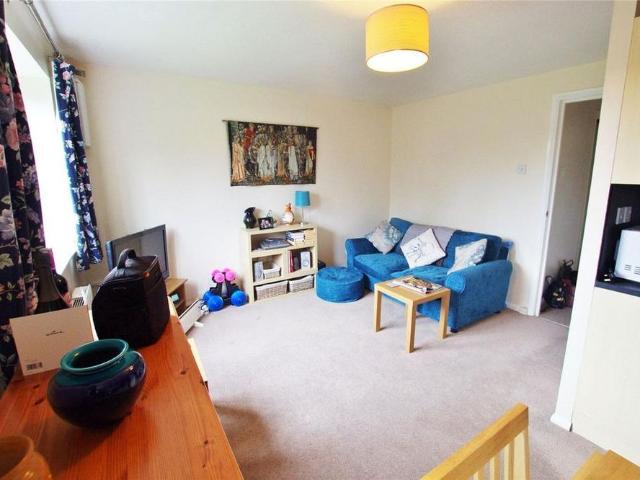 Apartment for rent in Holywell Estate, North Watford