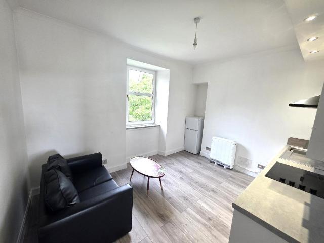 Flat for rent in Ballindoch, Scotland