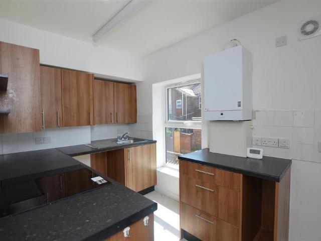 Flat for rent in New Catton, East Bank