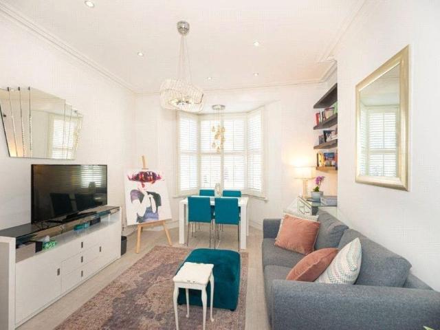 Apartment for rent in Fulham, Walham Green