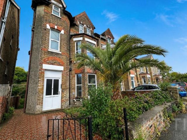 Flat for rent in Folkestone