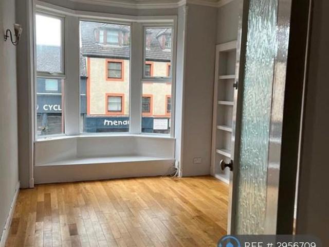 Flat for rent in Castlehead, Glenburn