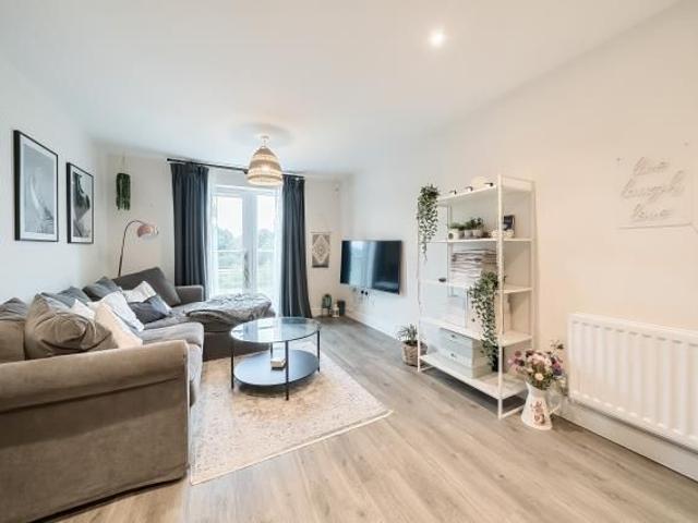 Apartment for rent in Binfield