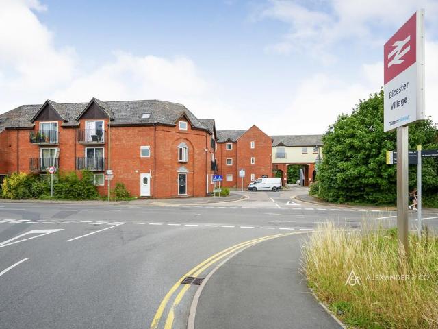 Flat for rent in New Langford, Evershot