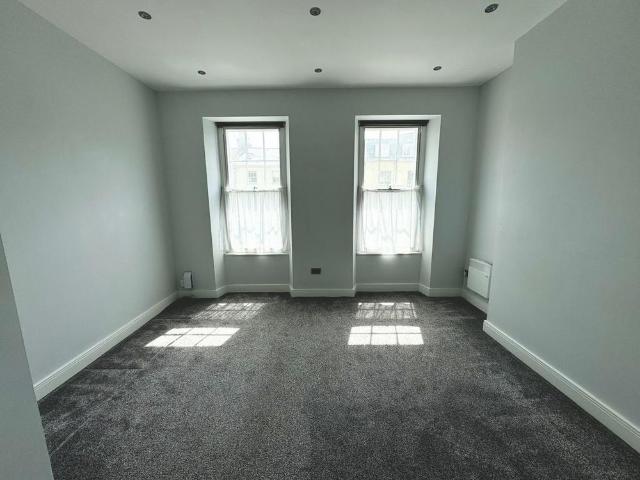 Apartment for rent in St Helier, Greater London