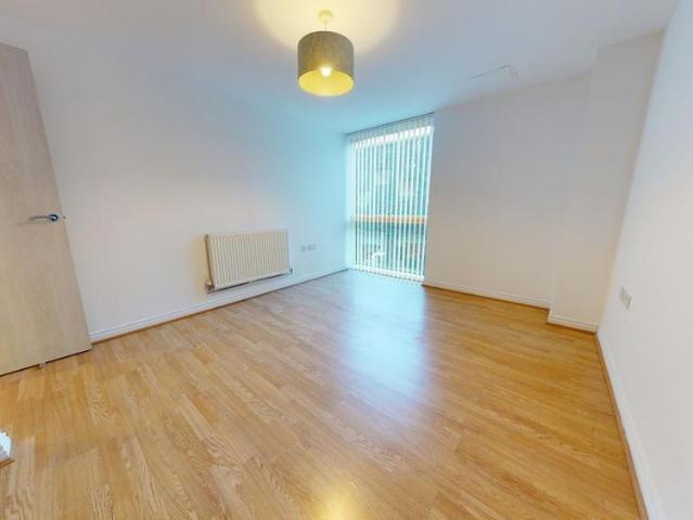 Apartment for rent in Round Hill, Brighton