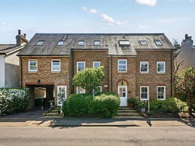 Flat for rent in Norbiton, Greater London