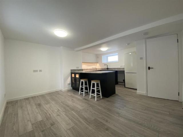 Apartment for rent in Bridgend, Perth