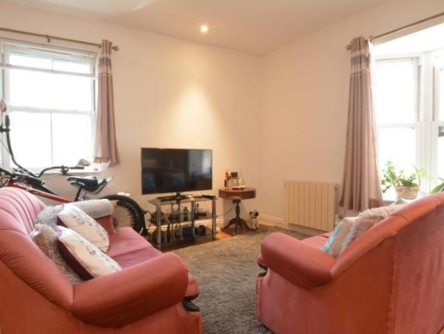 Apartment for rent in Southgate, Crawley