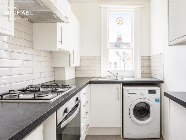 Flat for rent in Brunswick