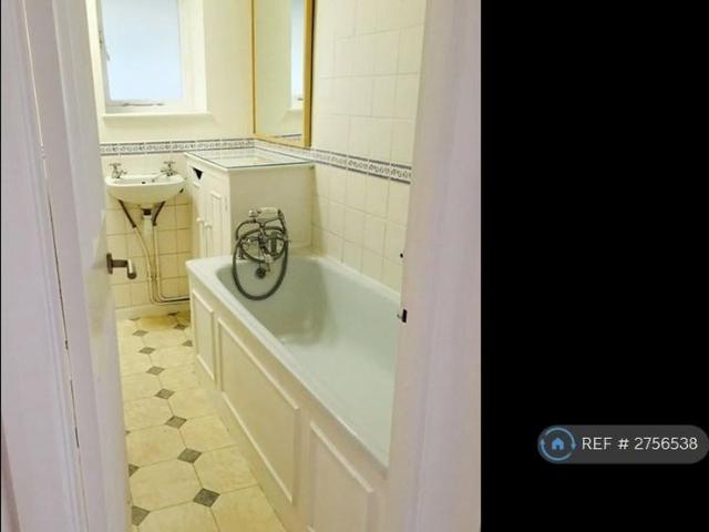 Apartment for rent in Oval, Isle Of Man