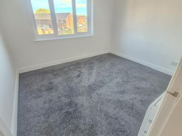 Apartment for rent in Purston Jaglin, West Yorkshire