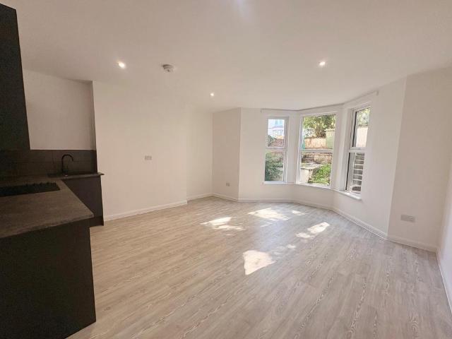 Flat for rent in Mutley, Plymouth