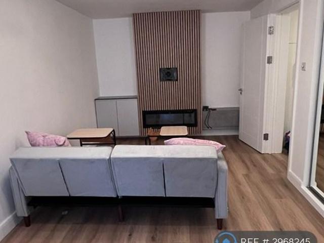 Flat for rent in Archway, Greater London