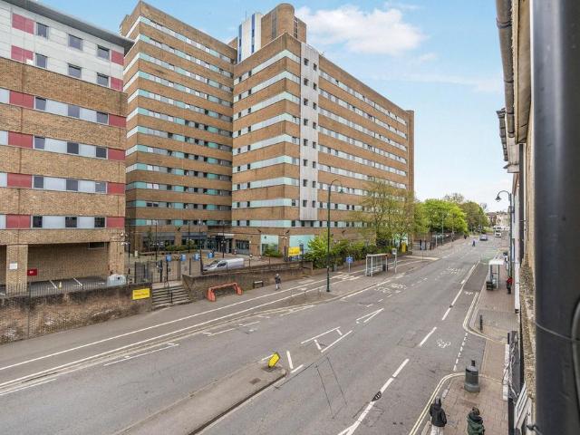 Flat for rent in Nichols Town, Isle Of Man