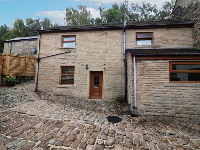 Flat for rent in Glossop, High Peak