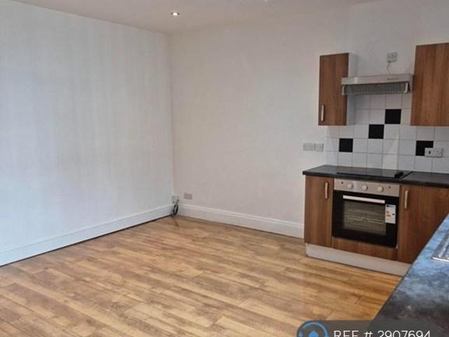 Flat for rent in Mill Hill, Blackburn