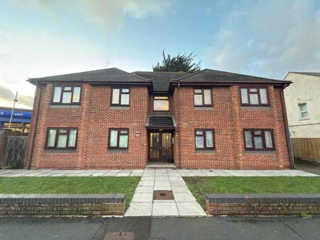Flat for rent in Forton, Middlecroft