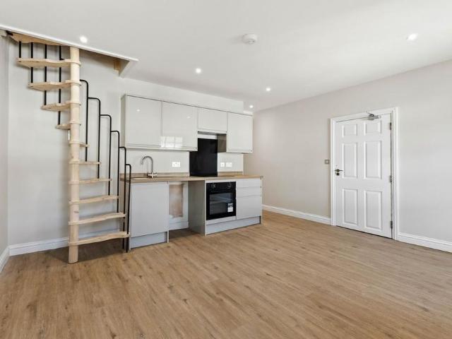 Apartment for rent in Eastmoor, West Yorkshire