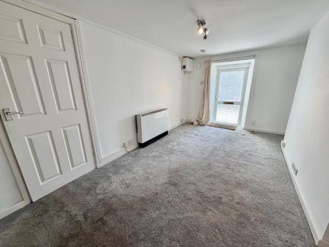 Apartment for rent in Upton, Babbacombe