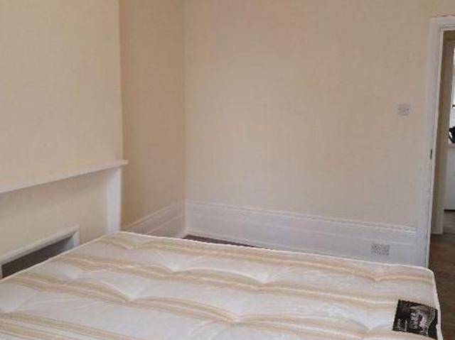 Apartment for rent in Highbury, Greater London