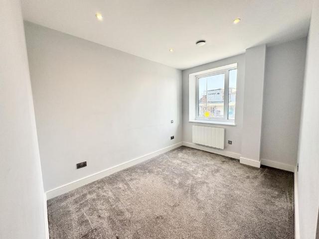 Apartment for rent in The Polygon, City Of Southampton