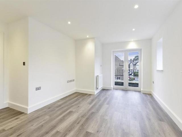 Apartment for rent in Red Hill, Surrey
