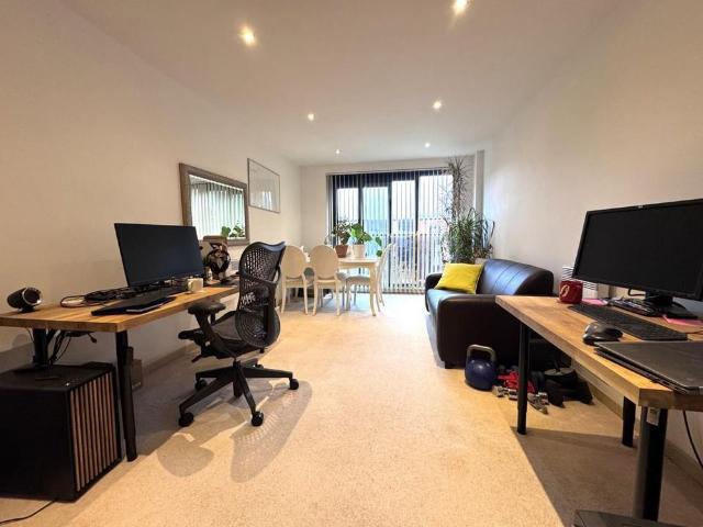 Apartment for rent in Park Central, Birmingham