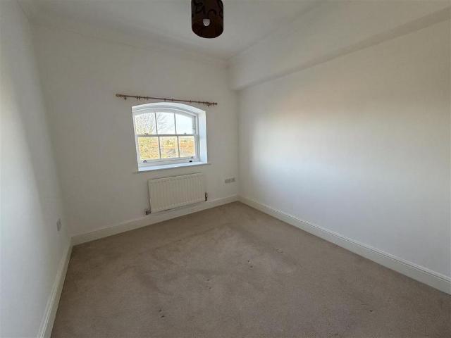Apartment for rent in Martyrs Field, The Bridge