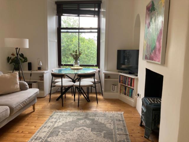 Apartment for rent in Hillside, Leith