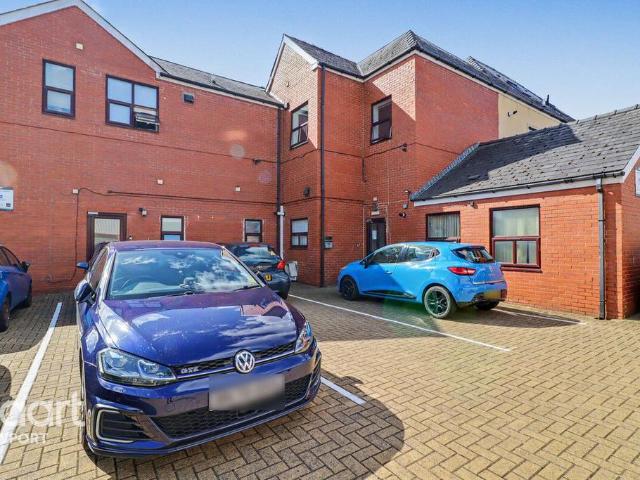 Flat for rent in Wales