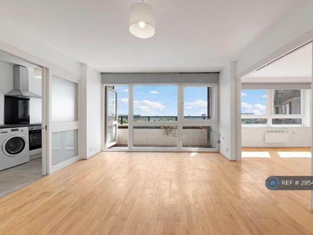 Flat for rent in St. John's Wood, Greater London