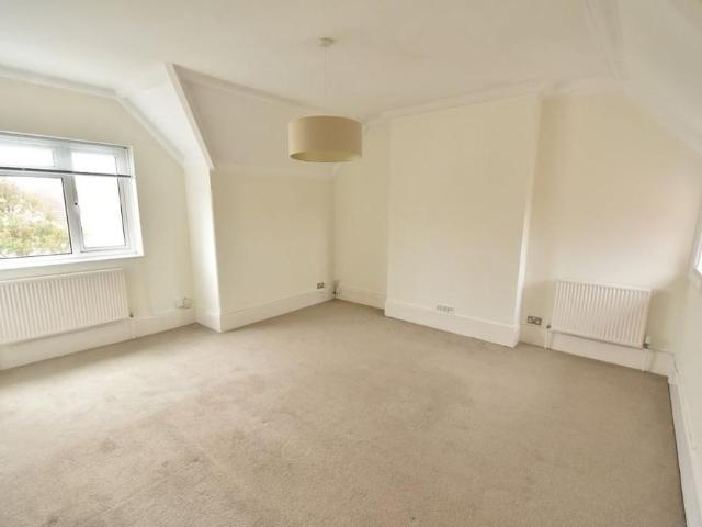 Apartment for rent in Aldrington