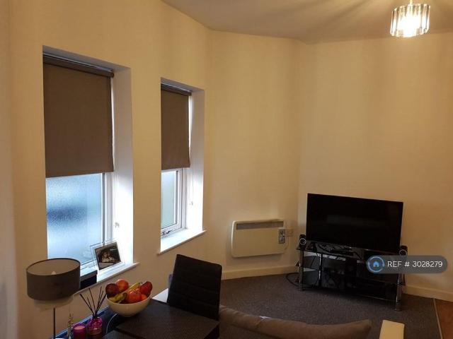 Apartment for rent in Dixons Green, West Midlands