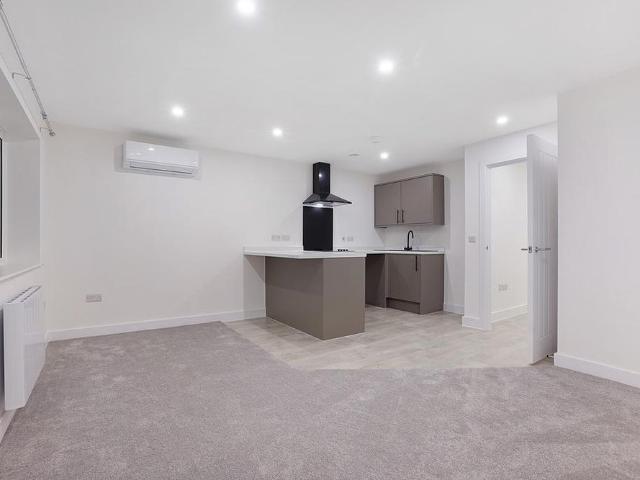 Apartment for rent in Snipeshill, Oad Street